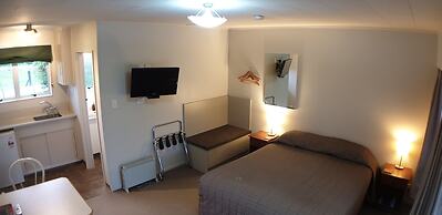 Glacier View Motel