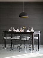 Vangelis Hotel & Suites