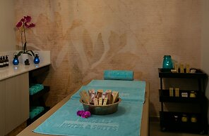 Vangelis Hotel & Suites