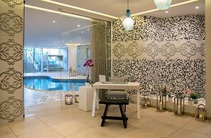 Vangelis Hotel & Suites