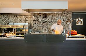 Vangelis Hotel & Suites