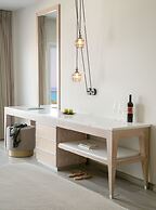 Vangelis Hotel & Suites