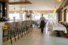 Vangelis Hotel & Suites