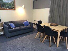 Te Anau Manapouri Lake Hotel