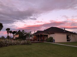 Te Anau Manapouri Lake Hotel