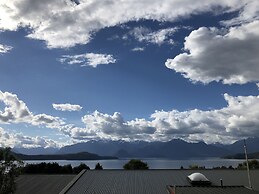 Te Anau Manapouri Lake Hotel