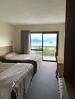 Te Anau Manapouri Lake Hotel