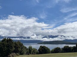 Te Anau Manapouri Lake Hotel