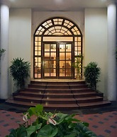 The Grand Magrath Hotel