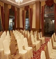 The Grand Magrath Hotel