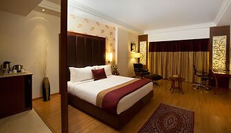 The Grand Magrath Hotel