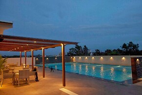 The Grand Magrath Hotel