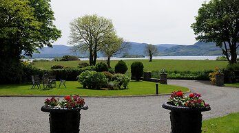 Loch Lein Country House
