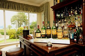 Loch Lein Country House