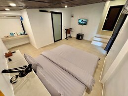 The Sevenseas Resort