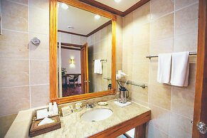 Fridays Boracay Resort