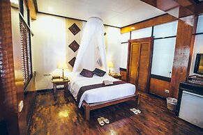 Fridays Boracay Resort