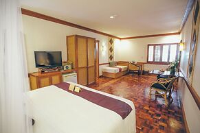 Fridays Boracay Resort