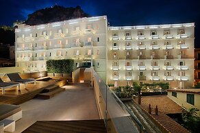 NH Collection Taormina