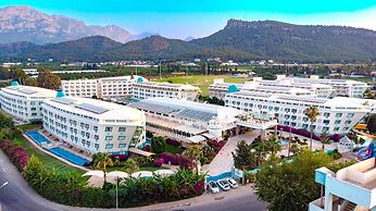 Daima Biz Hotel - Dolusu Aquapark Access