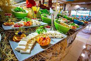 Daima Biz Hotel - Dolusu Aquapark Access