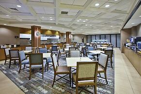 Embassy Suites Columbus-Airport