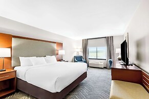 Comfort Inn & Suites Mountain Iron and Virginia
