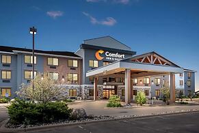 Comfort Inn & Suites Mountain Iron and Virginia