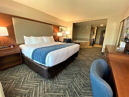 Comfort Inn & Suites Mountain Iron and Virginia