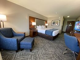 Comfort Inn & Suites Mountain Iron and Virginia