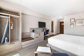 Best Western Plus Landmark Inn