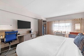 Best Western Plus Landmark Inn