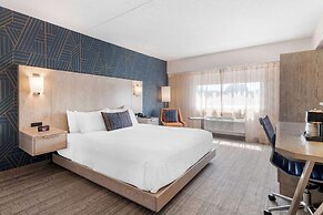 Best Western Plus Landmark Inn