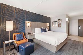 Best Western Plus Landmark Inn