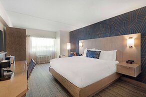 Best Western Plus Landmark Inn