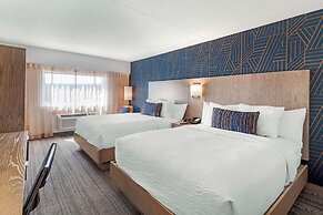 Best Western Plus Landmark Inn