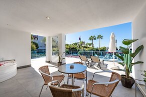 White City Beach - Adults Only