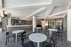 White City Beach - Adults Only