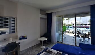 White City Beach - Adults Only