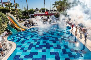 White City Beach - Adults Only