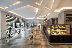 White City Beach - Adults Only