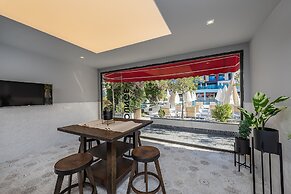 White City Beach - Adults Only