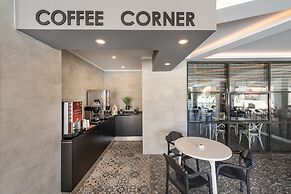 White City Beach - Adults Only