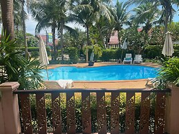 Lanta Seafront Resort