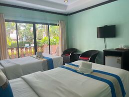 Lanta Seafront Resort