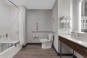 Hampton Inn & Suites Lincoln - Northeast I-80