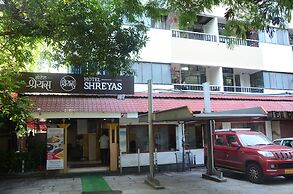 Hotel Shreyas