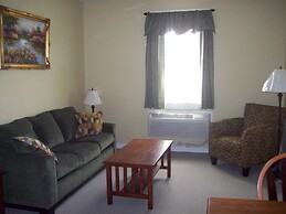 Colonel's Suites