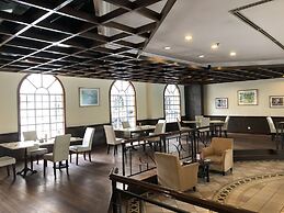 Flamingo Hotel by The Lake