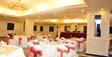 The Central Court Hotel